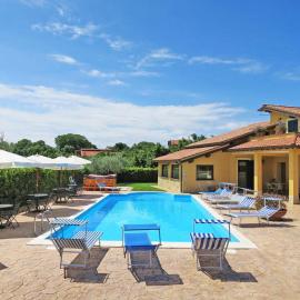 L'Infinito, hotel v destinaci Carbognano