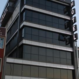 RİVADA HOTEL, מלון בקארטפה