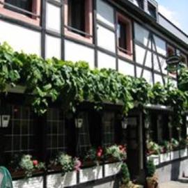 Weingasthaus zum Fährhof, hotel em Winningen