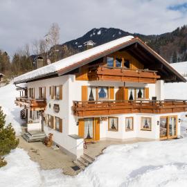 "Haus Alpenblick" - Annehmlichkeiten von 4-Sterne Familien-und Wellnesshotel Viktoria können mitbenutzt werden