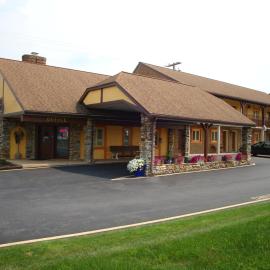 Soudersburg Inn & Suites Lancaster, готель у місті Ронкс