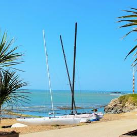 VILLA PRIVEE A 300M DE LA PLAGE, hotel in Saint-Gilles-Croix-de-Vie