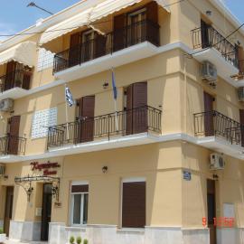 Kabanis Rooms, hotelli kohteessa Ermoupoli