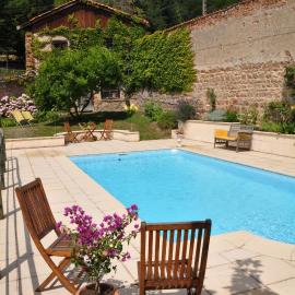 Les Jardins de l'Hacienda, hotel v destinácii Tarare