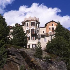 Rifugio Ghiacciaio dei Forni, hotel Valfurvában
