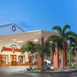 Howard Johnson by Wyndham Ft. Myers FL, hôtel à Fort Myers