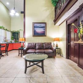 Howard Johnson by Wyndham San Marcos, hotel i San Marcos