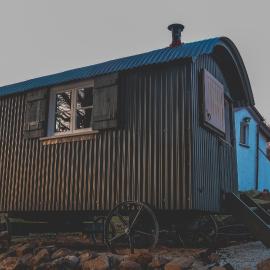 Loch Eyre Shepherd Hut, hotel in Portree