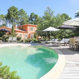 Les Oursillons: Roussillon şehrinde bir otel