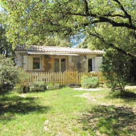 Galargues में, होटल Domaine du bois gîte Bleuette