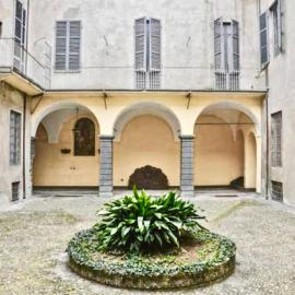 Two rooms apartment in Palazzo Malaspina
