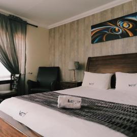 Ledumo Guest lodge、ウィットバンクのホテル