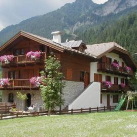 El Tobià, hotel a Campitello