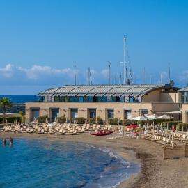 Hotel Riviera dei Fiori, hotel sa San Lorenzo al Mare