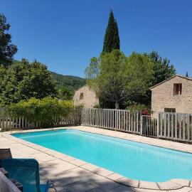 Gîte Aux Tournesols, ξενοδοχείο σε Malaucene