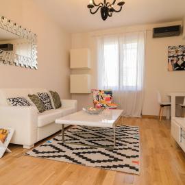 Rise & Shine Sofia Luxury Apartment by Flat Mаnager
