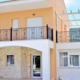 Villa Lily