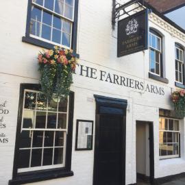 FARRIERS ARMS, hotel a Worcester