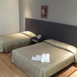 Purnama Hotel, hotell i Limbang