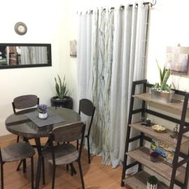 ESTILO APARTMENT 2-storey, khách sạn ở Clarin