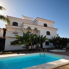 Villa Carolina with private heated pool, hotel a Salobre