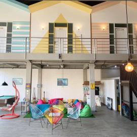 Beach Hut Hostel, hotell i Kuta