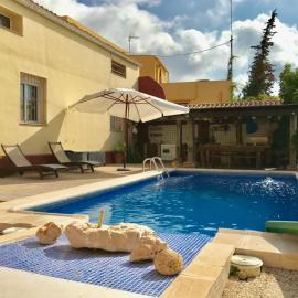 Casa Rural LOS CORTESES, hotel in Los Díaz