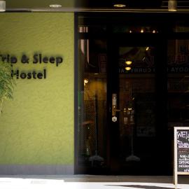 Trip & Sleep Hostel, отель в Нагое