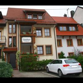 Gästehaus Trahasch im Adelshof, viešbutis mieste Endingenas