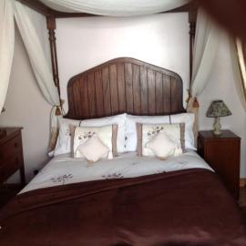 Alice Guest house, hotel in Cheltenham