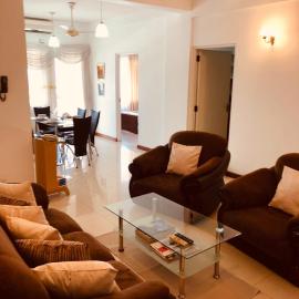 Spacious Apartment with Panoramic Views in Colombo City, hotel in Colombo
