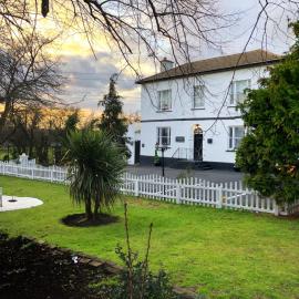 STIFFORD CLAYS FARM HOTEL, hotel in North Stifford