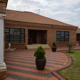 Granchis Guesthouse, hotel en Ledig