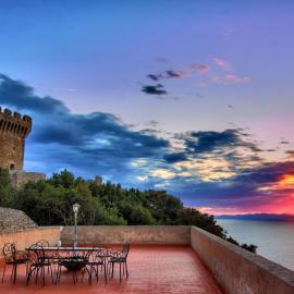 Castello di Populonia VILLA A MARE, hotel v destinaci Populonia