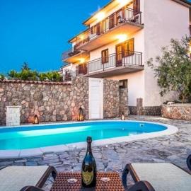 Bubi Apartments