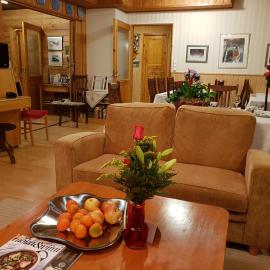 Hotelli Möhkön Rajakartano - Ilomantsi, khách sạn ở Petkeljärvi