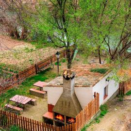 Casa Rural La Herradura del río Júcar, מלון בJorquera