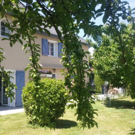 AU BONHEUR, hotel i Idron