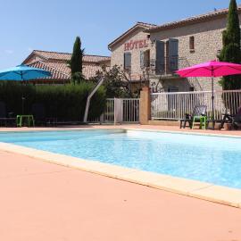 Hôtel et Restaurant Logis Le Mas de Mon Père, ξενοδοχείο σε Saint-Jean-le-Centenier