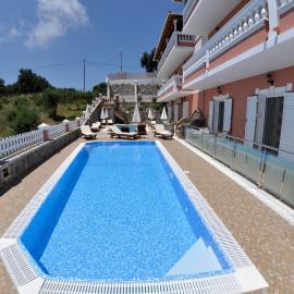 Chrinos House