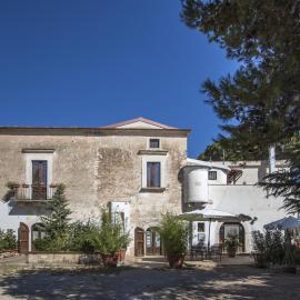 MASSERIA CITULO Il Pino grande, Hotel in Castel del Monte