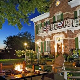 Cloran Mansion Bed & Breakfast, hotel Galenában