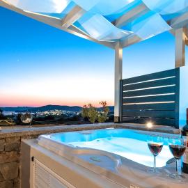 Aelia Suites, hotell i Adamas