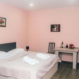 Red Hotel, Hotel in Tiflis