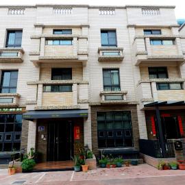 Bigger B&B, hotel u gradu Jinning
