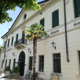 Hotel Dogana, hotel in Sirmione