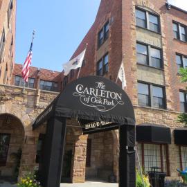 Carleton of Oak Park, מלון באוק פארק