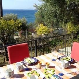 Gerakina beach cottage