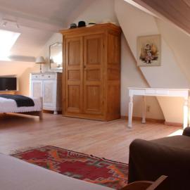 B & B Le Jardin Bed & Breakfasts: Ménil şehrinde bir otel