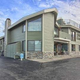 110 Pointes North Inn, khách sạn ở Charlevoix